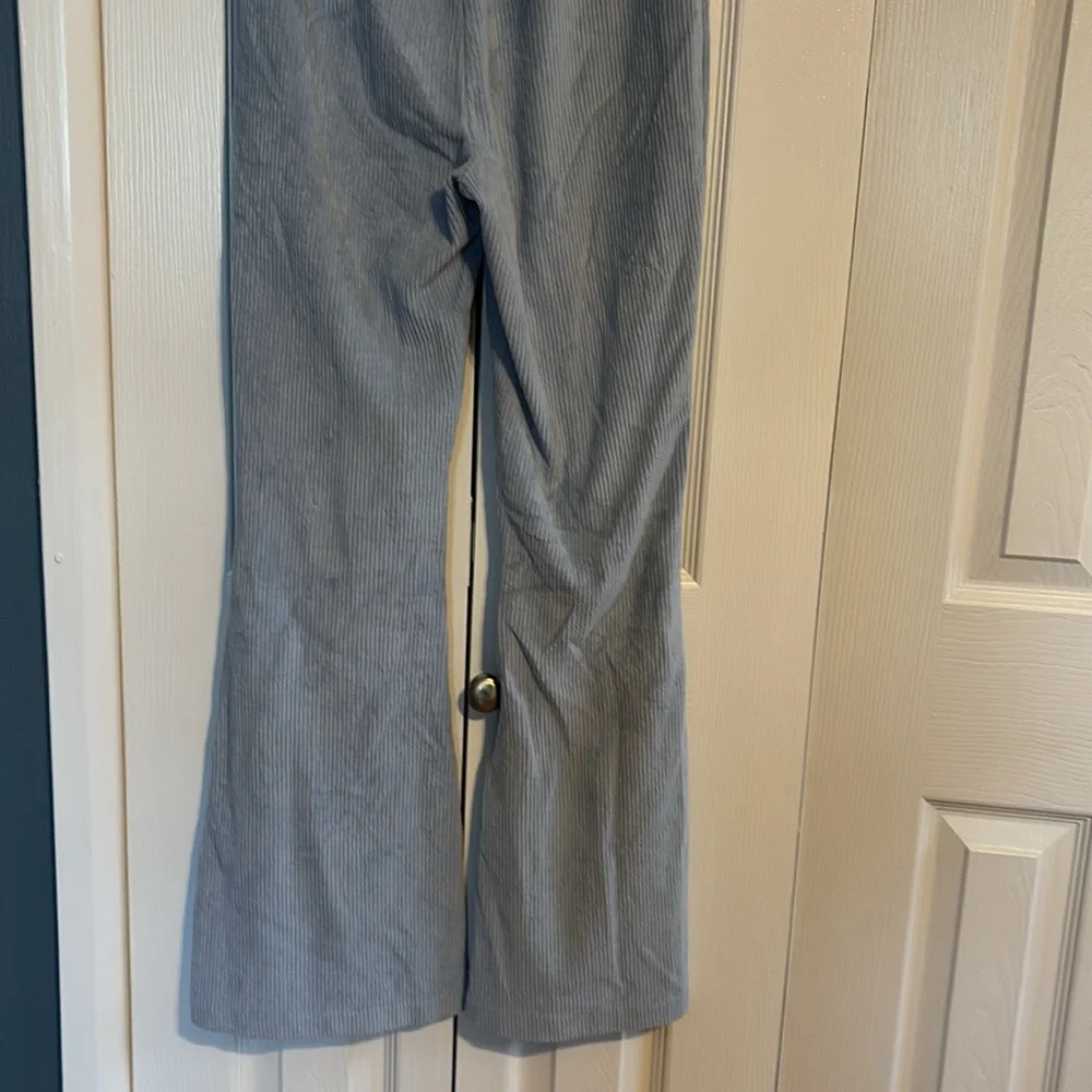 Aerie light blue flare bottom pants size XS regular length - Picture 7 of 9